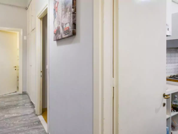 AQU-HALLWAY#6