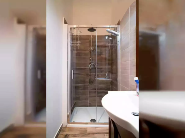 ROM-BATHROOM#1