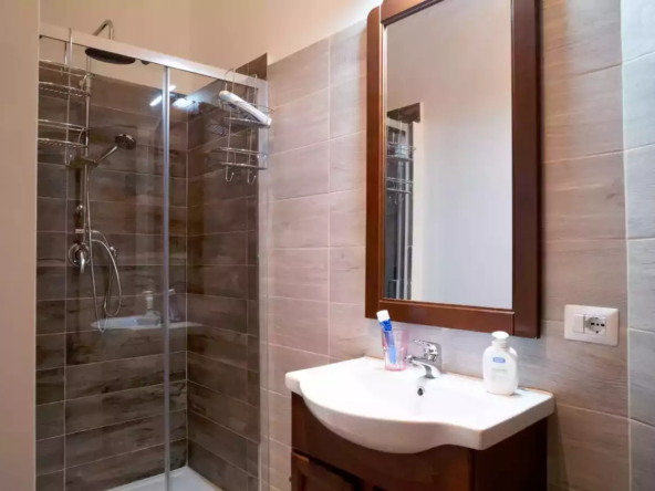 ROM-BATHROOM#2