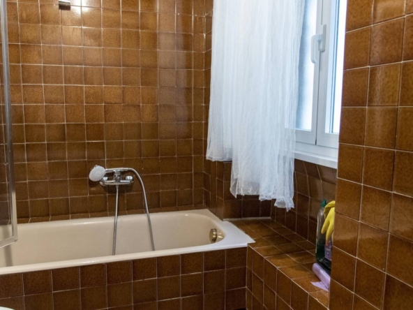 TAC-BATHROOM#1