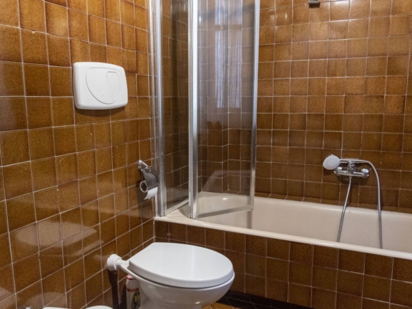 TAC-BATHROOM#2